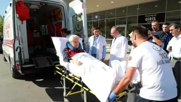 Yazar Pakdil, tedavi gördüğü hastaneden taburcu edildi