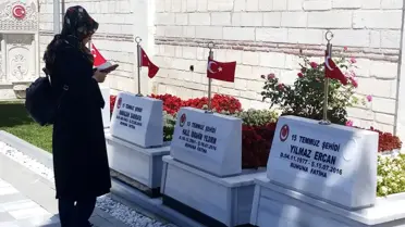 Edirnekapı Şehitliği'nde hüzünlü bayram