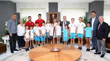 Cimnastikçilerden Başkan Erdem'e başarı sözü