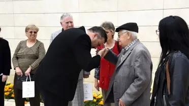 Huzurevi sakinlerinden Rektör Çomaklı'ya ziyaret