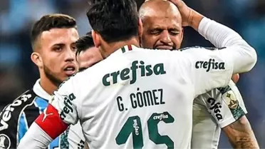 Melo gözyaşlarını tutamadı