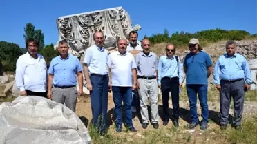 Kaymakam Yazar ve Rektör Özdemir, Kyzikos'u ziyaret etti
