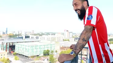 Kostas Mitroglou, yeni takımı PSV'nin formasını giydi