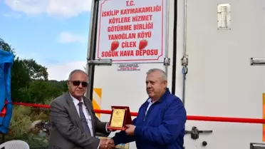 İşadamından çilek üreticilerine destek