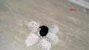 Eskişehir'de, 17 metre derinliğinde obruk oluştu