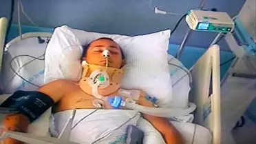 Motosiklet kazasında ağır yaralanan genç yaşam savaşı veriyor