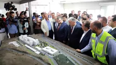 Bakan koca ve binali yıldırım, şehir hastanesinin inşaatında incelemelerde bulundu