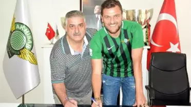 Akhisarspor'da muhammet'ten imza