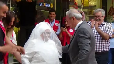 İkinci baharlarını huzurevinde yakaladılar