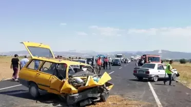 Burdur'da trafik kazası : 1 ölü, 9 yaralı