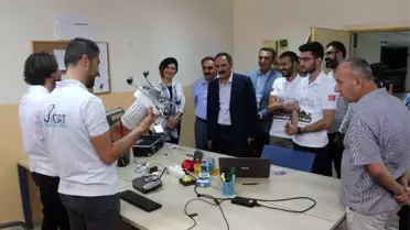 Rektör Demirdağ, Teknofest'e katılacak İHA takımlarını ziyaret etti