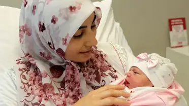 Sezaryen sonrası normal doğumla ikinci kez anne oldu