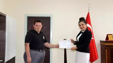 Aksaray'da ilçenin özel fahri bekçisine başarı belgesi verildi