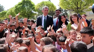 Milli Eğitim Bakanı Selçuk: 'Okullarımızdaki her şey eğitimin bir parçasıdır'