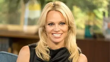 Oyuncu Pamela Anderson, Twitter hesabından 'Susamam' şarkısını paylaştı, ABD'li sanatçılara 'ilham alın ve daha cesur olun' dedi
