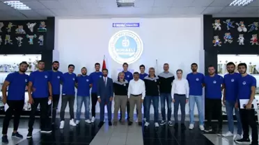 Kağıtspor Erkek Voleybol Takımı'nda imzalar atıld