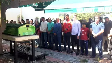 Milli sporcu tarafından bıçaklanan Özdemir toprağa verildi
