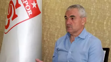 Rıza Çalımbay: 'VAR'daki hakemler maç yönetmemeli'