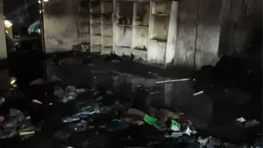Kırtasiye deposundaki yangını mahalleli söndürdü