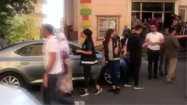 Diyarbakır annesinden HDP'lilere 'Evladımı neden getirmiyorsunuz' tepkisi - DİYARBAKIR