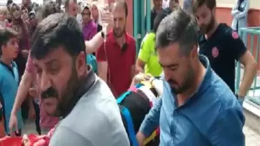 Sultanbeyli'de pencereden düştüğü öne sürülen öğrenci yaralandı (1)