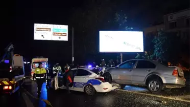 Kaza yerine gelen polis aracına başka bir otomobil çarptı