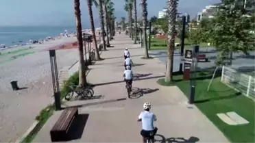 'Şortlu polis mi olur deyip inanmıyorlar'