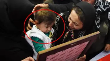 Şehit Teğmen Fikret Dinçer'in cenazesinde göz yaşartan anlar: Bak kızım bu senin baban