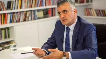 Ünlü anketçi Adil Gür'den ilginç iddia: Üçüncü bir ittifak çıkabilir