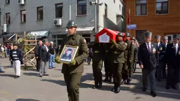 Kore gazisi, son yolculuğuna uğurlandı