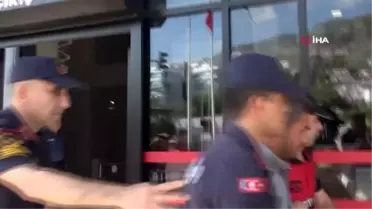 Adliyeye eşini öldürürken üzerinde bulunan kanlı gömleğiyle sevk edildi