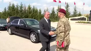 Akar'dan 'bordo bereli'lere ziyaret