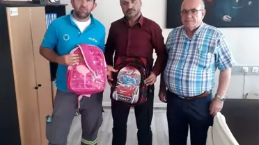 Asgari ücretle çalışan işçi her yıl yüzlerce öğrencinin yüzünü güldürüyor
