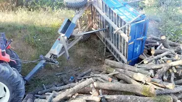 Karamürsel'de traktör devrildi: 3 yaralı