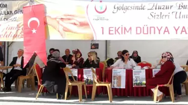Erzincan'da Dünya Yaşlılar Günü stant etkinliği