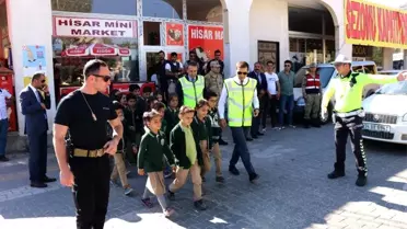 Ahlat'ta 'Yaya Güvenliğinin Nöbetçisiyiz' uygulaması