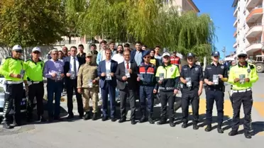 Aşkale'de 'Yaya Geçidi Nöbeti' uygulaması gerçekleştirildi