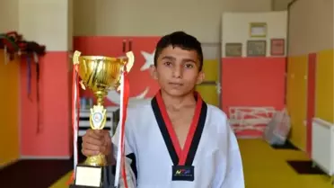 Balkan şampiyonu olduğu gün annesini kaybetti