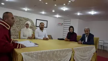 İşitme engelli çiftin nikahı işaret diliyle kıyıldı