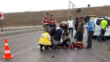 Hafif ticari aracın çarpmasıyla öldü
