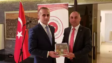 Almanya'da Başkonsoloslara Manisa üzümü