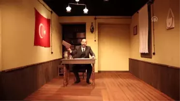 Mehmet Akif'in diliyle sahnede 'milli şuuru' anlatıyorlar