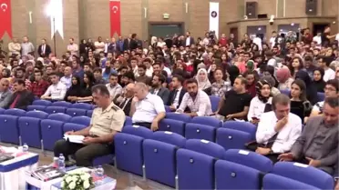'Payitaht Abdülhamid' oyuncuları öğrencilerle buluştu