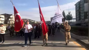 Darüşşifalı öğrenciler Mehmetçik için yürüdü