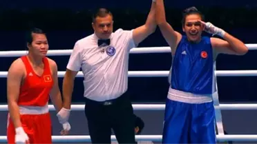 Dünya Boks Şampiyonası'nda finale çıkan Elif Güneri, Mehmetçik'e selam gönderdi