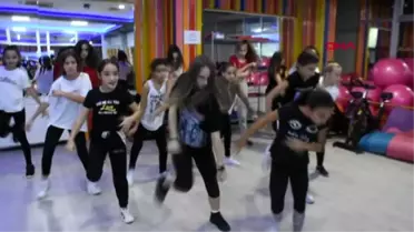 Edirne minik dansçılar dünya dans yarışmas'ında türkiye'yi temsil edecek