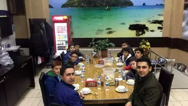 Mehmetçiğe destek olmak için sabah namazında buluştu