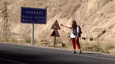 Otostopla Türkiye turunu Hakkari'de tamamladı