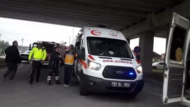 Sinop'ta öğrenci sevisi ile otomobil çarpıştı: 13 yaralı