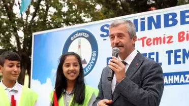 BŞahinbey'de öğrencilere yeşil düdük dağıtıldı